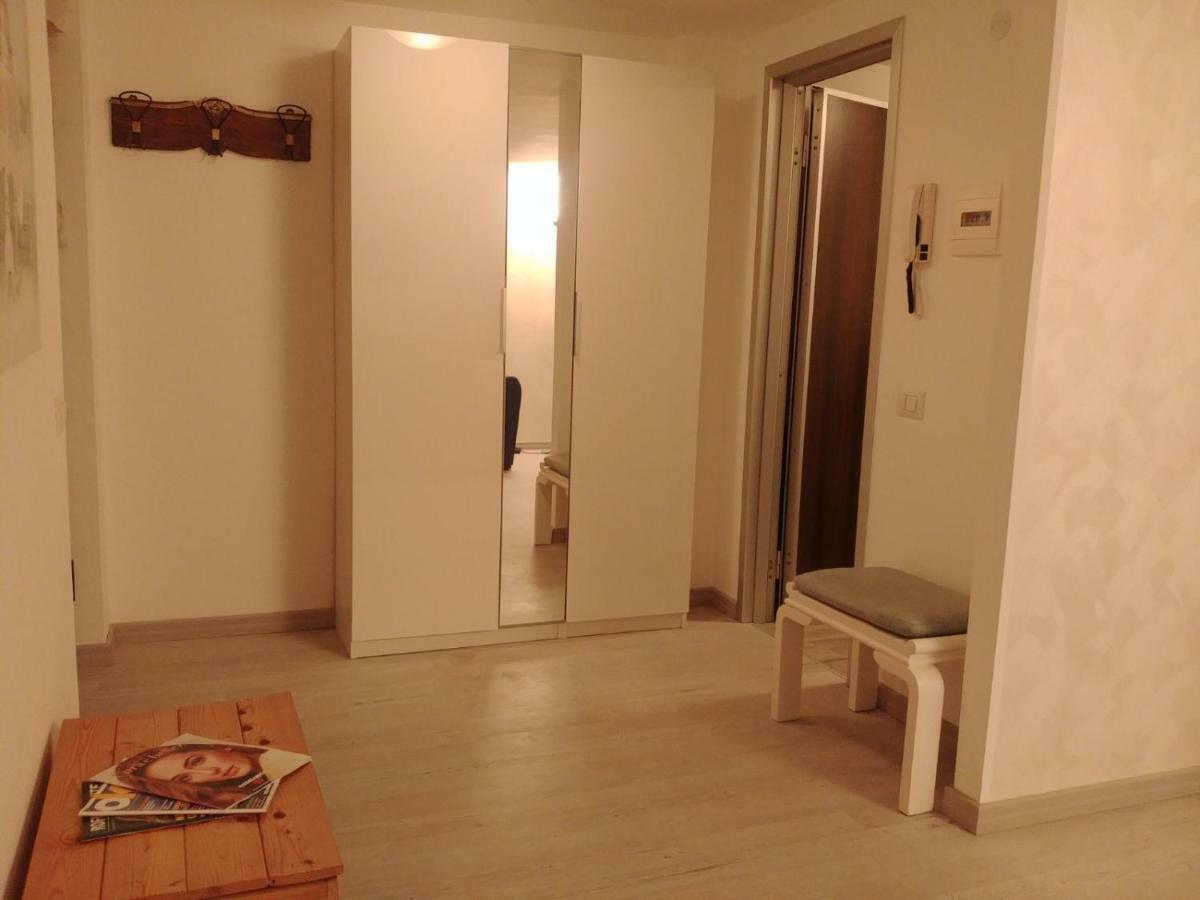 le case di Giulia Abbadia Lariana Esterno foto
